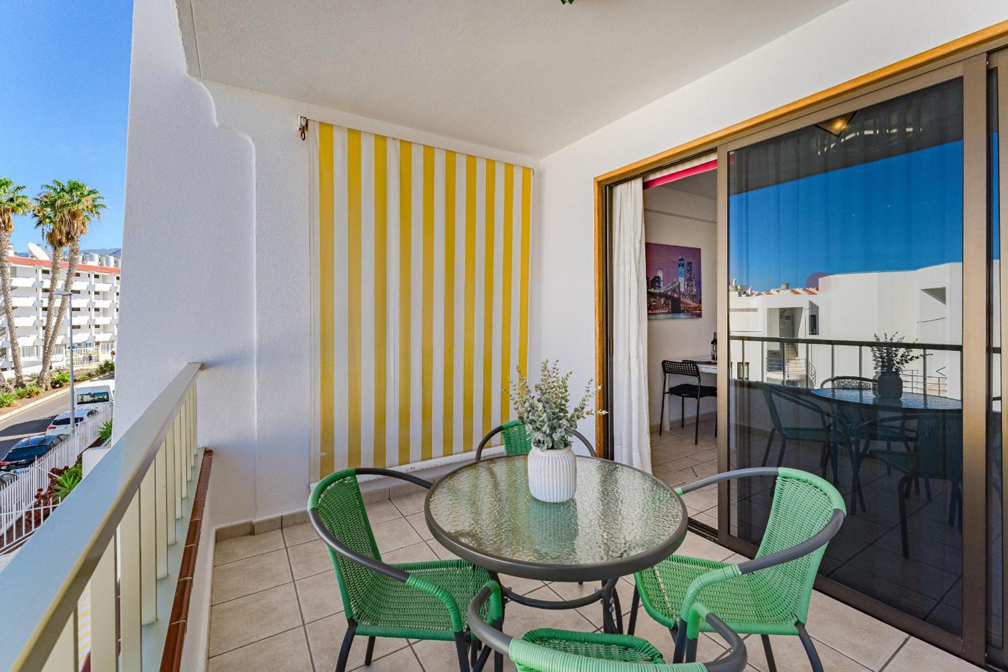 Park Margarita One Bedroom 洛斯克里斯蒂亚诺斯 外观 照片